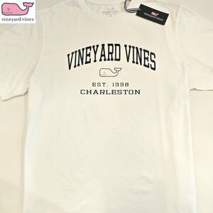 NWT VINEYARD VINES Mens XL White T-Shirt w/ Navy Charleston & Whale Logo